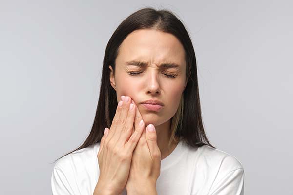 Root Canal Infections: The Symptoms And What You Can Do